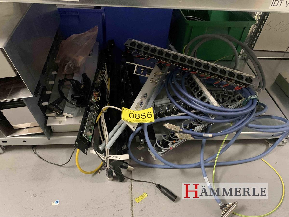 diverse 19-Zoll-Rackeinschübe Patchpanel Steckfelder
